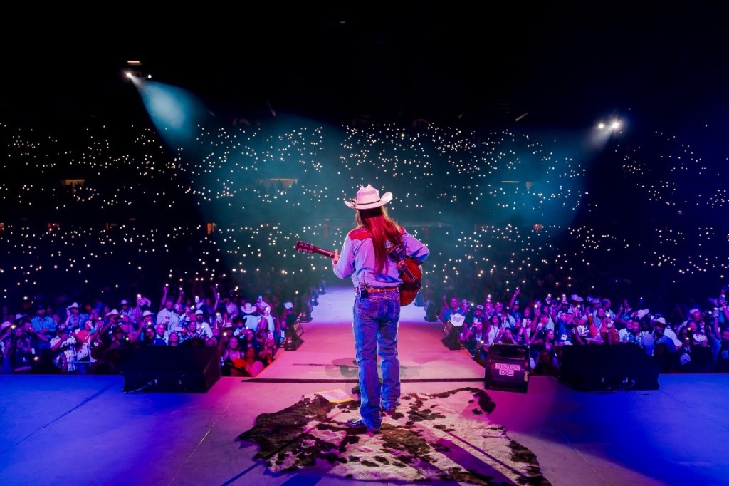 IAN MUNSICK MAKES HISTORY WITHCHEYENNE FRONTIER DAYS HEADLINING DEBUTMunsick Becomes the First Wyoming Native to Headline&nbsp;CFD
