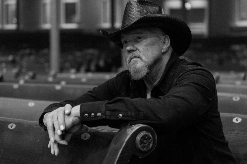 TRACE ADKINS ANNOUNCES 30TH ANNIVERSARY EDITION OFLANDMARK DEBUT ALBUM DREAMIN’ OUT LOUD